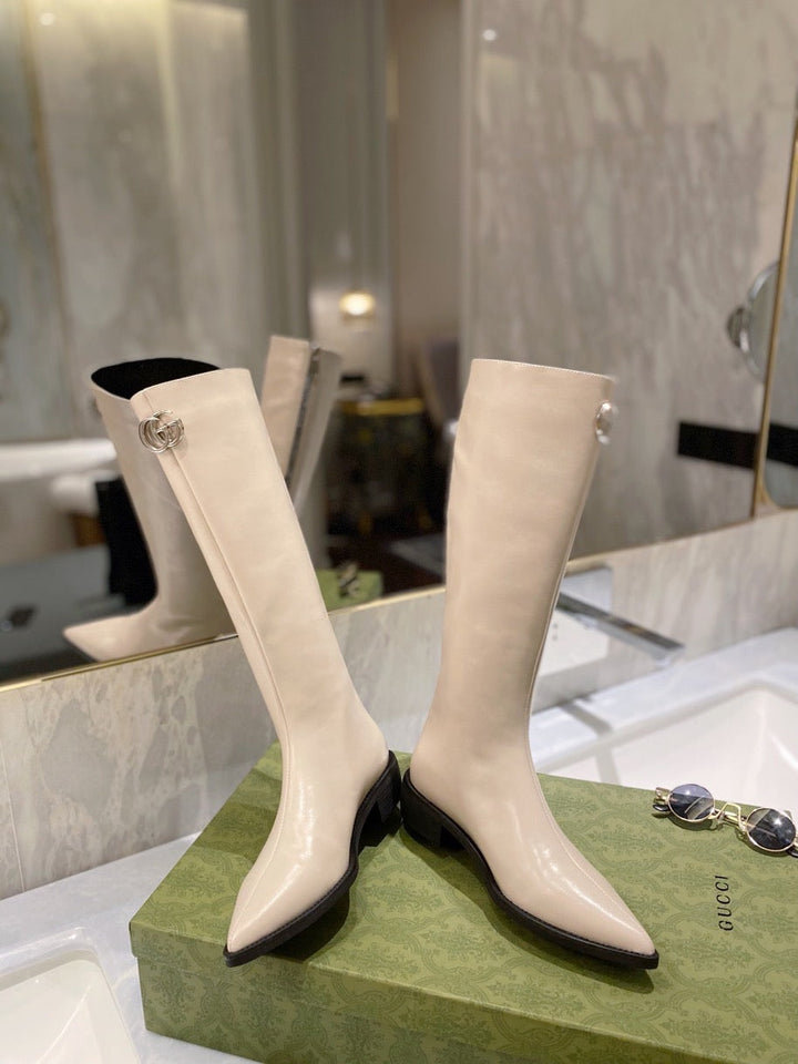 SE701  Size 5-10   Heels:3cm Shaft measures approximately 15.5” from arch Material: Cowhide  Lining: Sheep skin