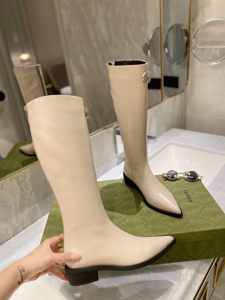 SE701  Size 5-10   Heels:3cm Shaft measures approximately 15.5” from arch Material: Cowhide  Lining: Sheep skin