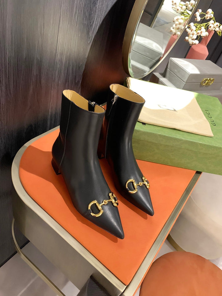 SE730  Size 4-10  Heels:2.4cm Material: Cowhide  Lining: Sheep skin Sole: Italian leather