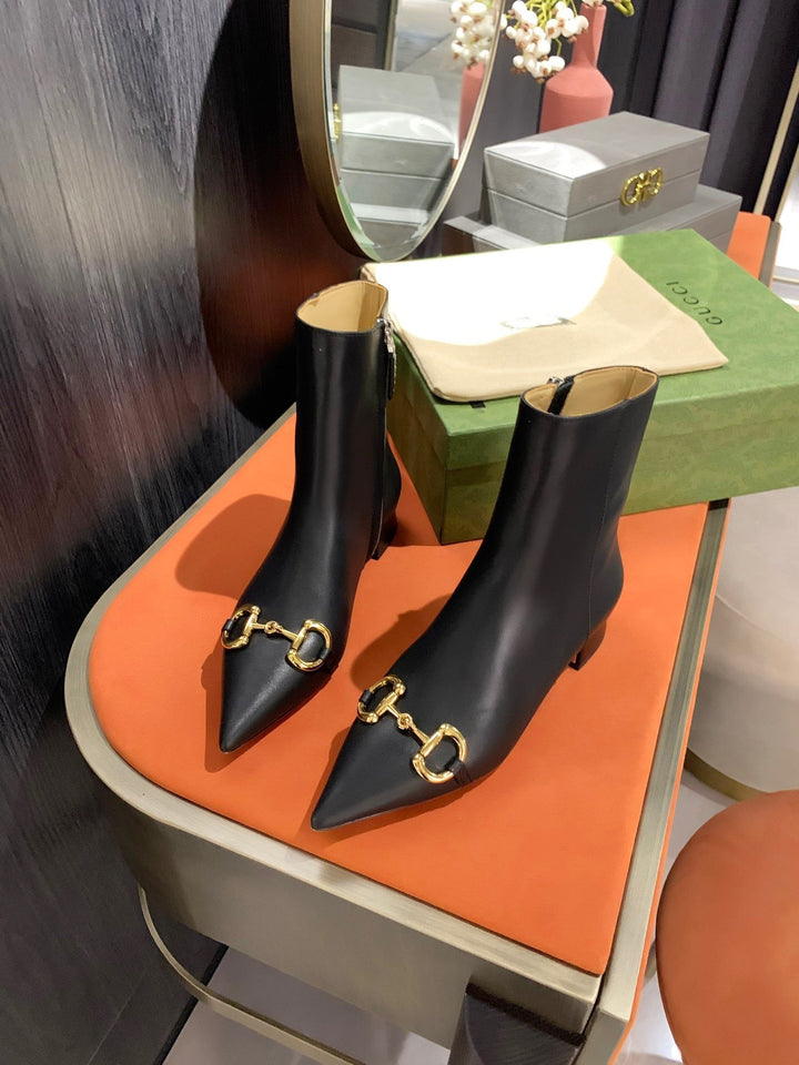 SE730  Size 4-10  Heels:2.4cm Material: Cowhide  Lining: Sheep skin Sole: Italian leather