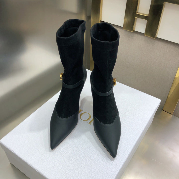 SE742  Size 4-11  Heels:8cm Material: Cowhide  Lining: Sheep skin Sole: Italian leather