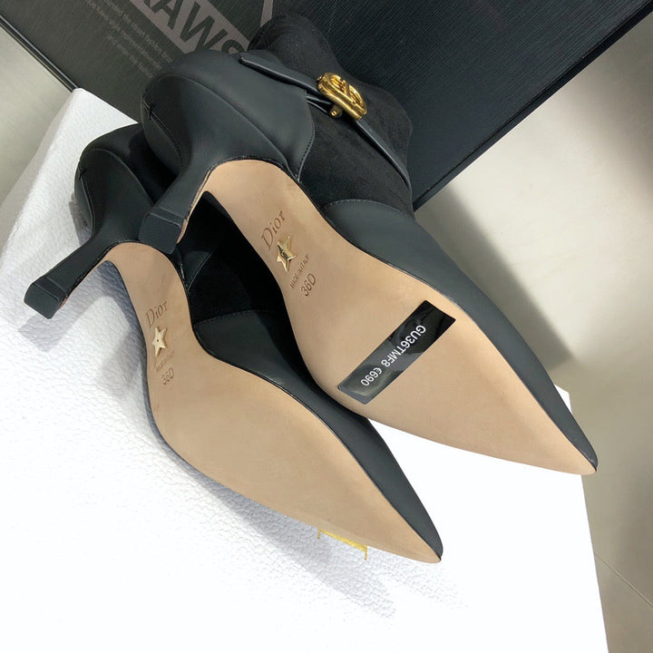 SE742  Size 4-11  Heels:8cm Material: Cowhide  Lining: Sheep skin Sole: Italian leather