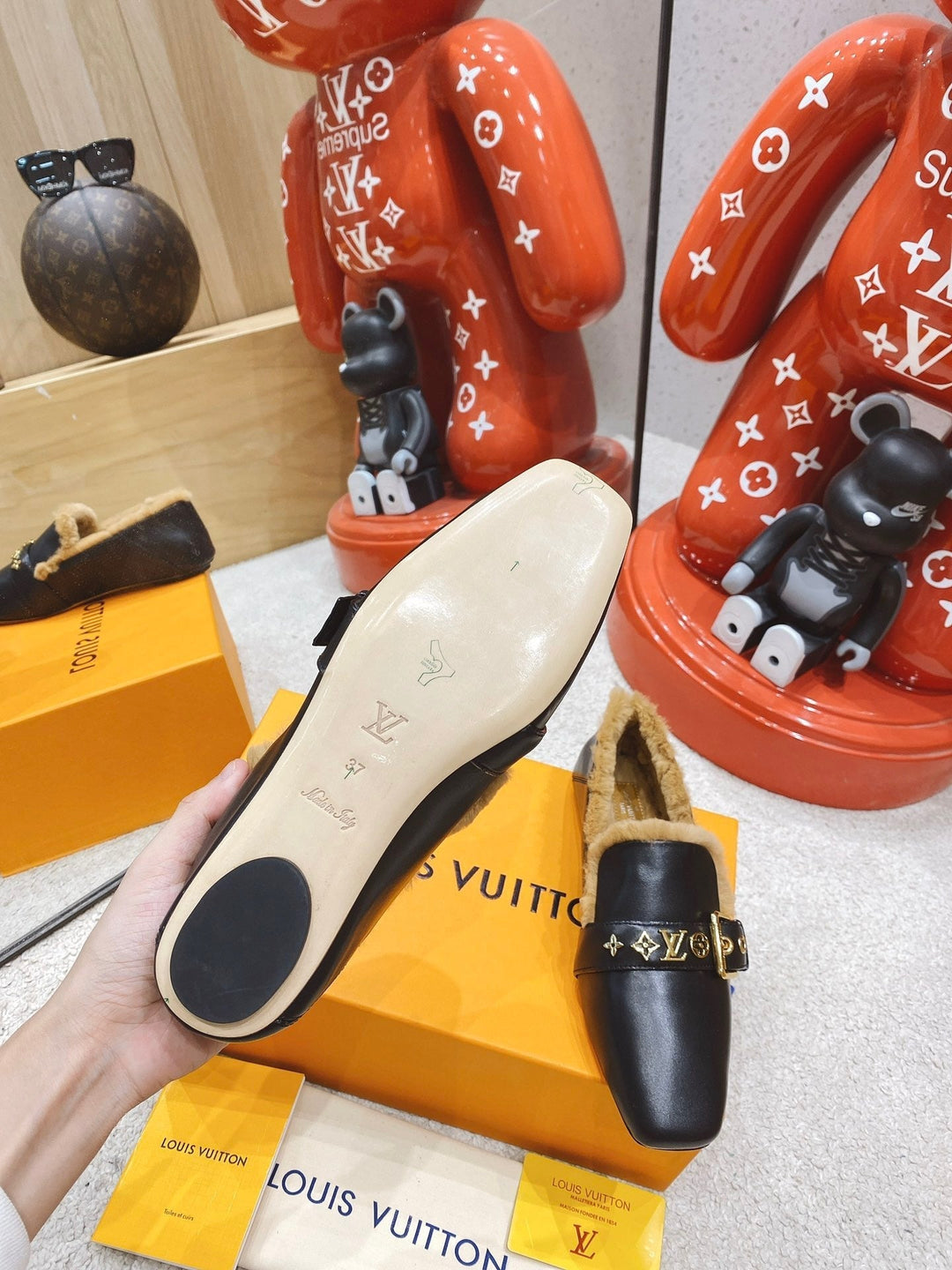 SE747   Size 4-9