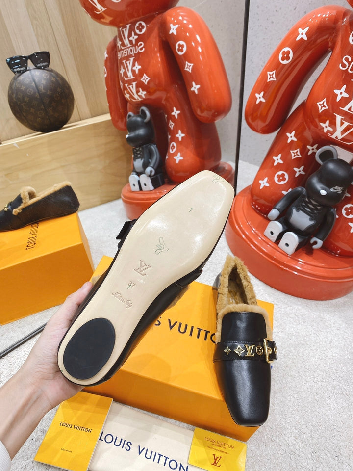 SE747   Size 4-9