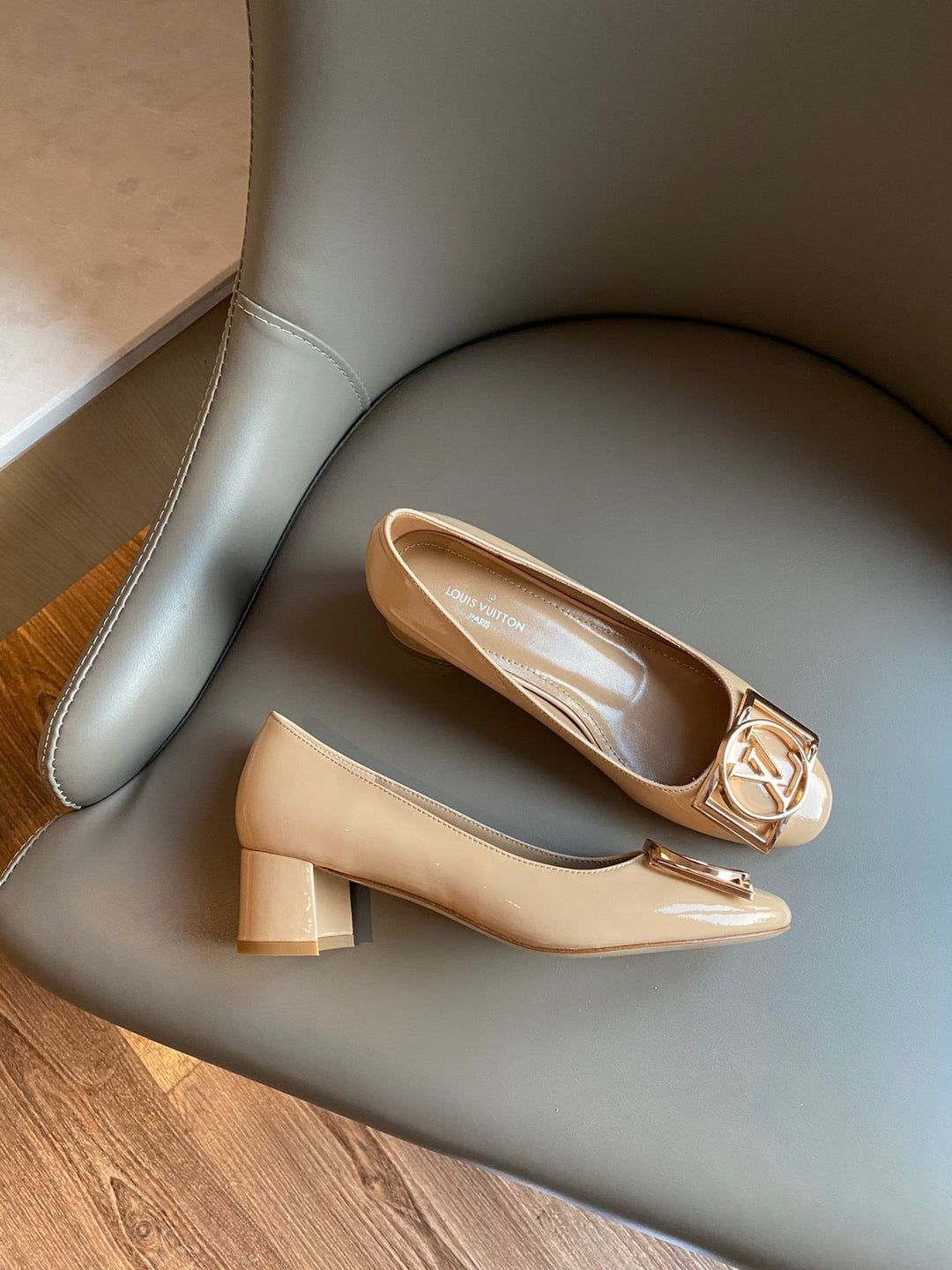 SE791  Size5-10   Material: Cowhide  Lining: Sheep skin Sole: Italian leather