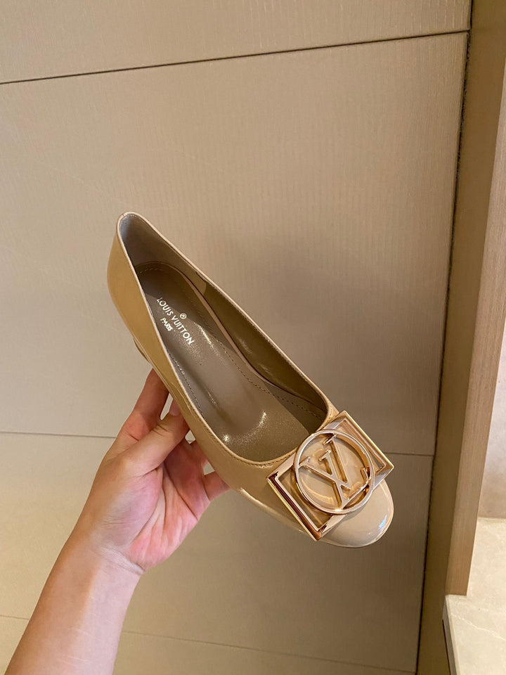 SE791  Size5-10   Material: Cowhide  Lining: Sheep skin Sole: Italian leather