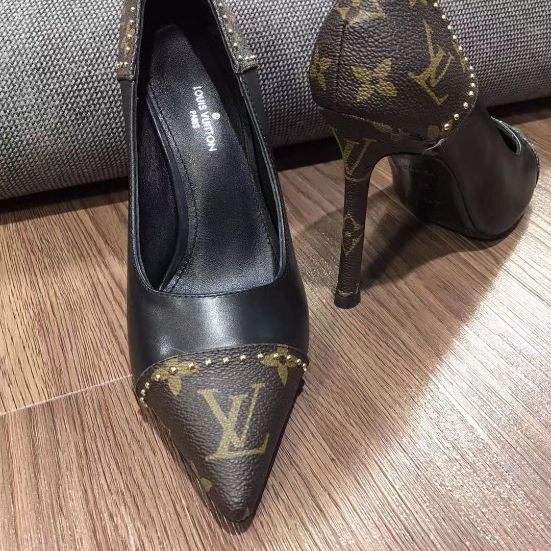 SE793  Size5-10   Heels:10cm Material: Cowhide  Lining: Sheep skin Sole: Italian leather