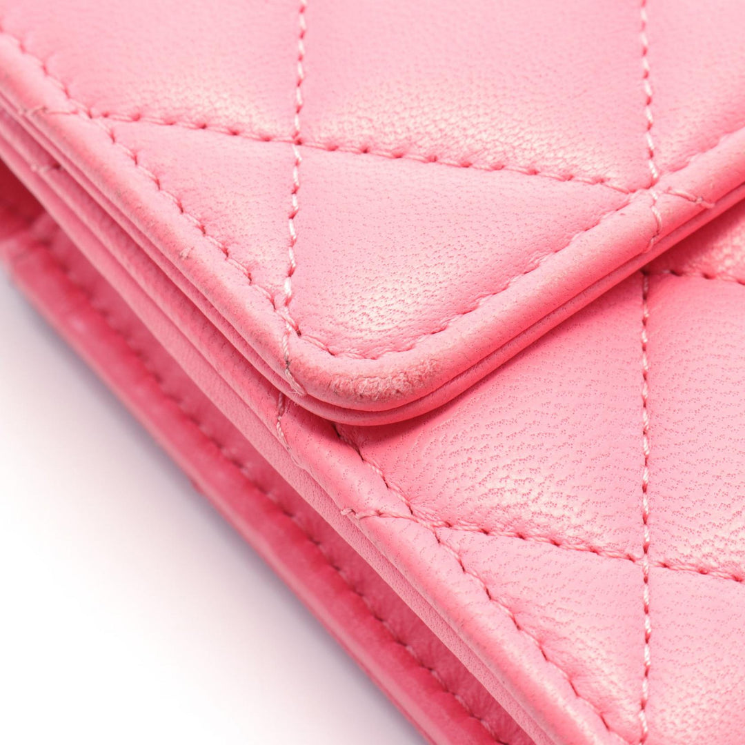 Top Quality Chanel Matelasse Leather Bifold Wallet Pink