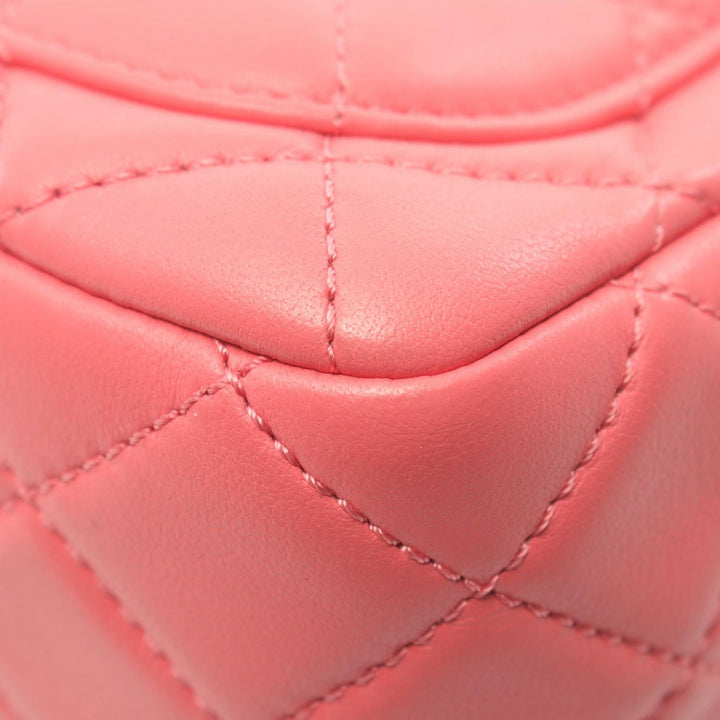 Top Quality Chanel Lambskin Matelasse Shoulder Bag Pink