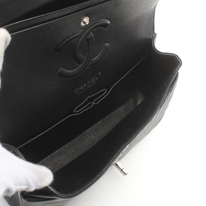 Top Quality Chanel Chevron V-Stitch Leather Shoulder Bag