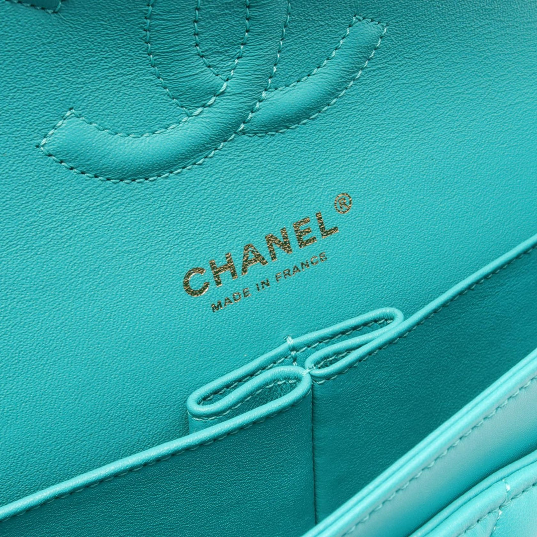 Top Quality Chanel Chevron V-Stitch Leather Shoulder Bag