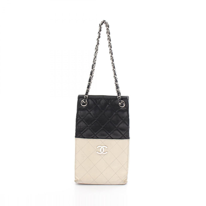 Top Quality Chanel Leather Matelasse Shoulder Bag Black/White