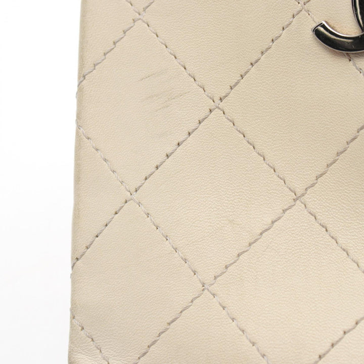 Top Quality Chanel Leather Matelasse Shoulder Bag Black/White