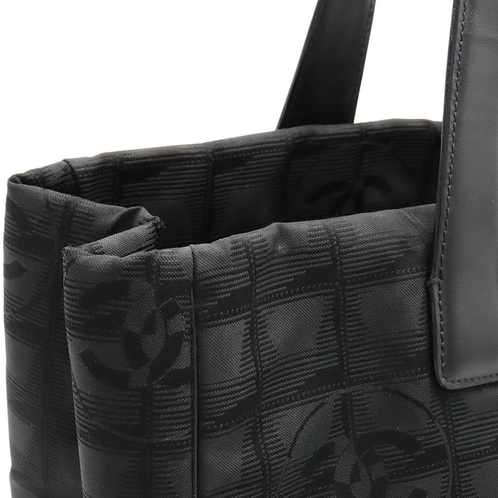 Top Quality Chanel NEW LABEL LINE TOUTE MM TOUTE BAG Nylon Jaguar Black Black Gold  A15991