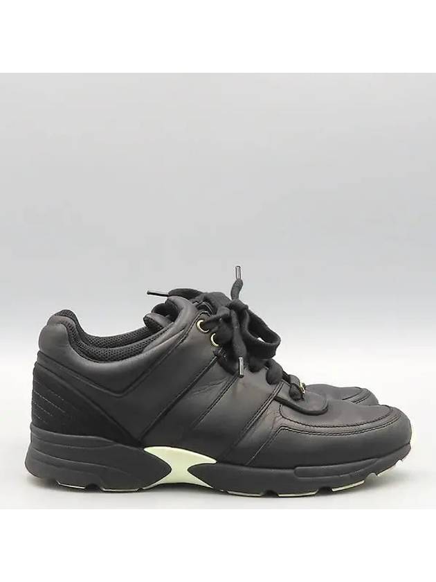 G31711 Black White Cruz Women s Sneakers Chanel