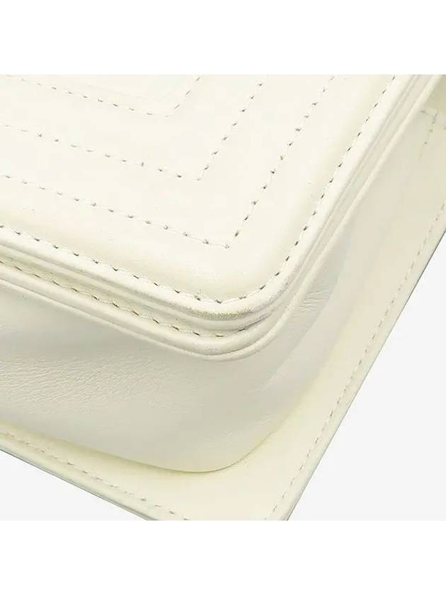A67085 shoulder bag Chanel