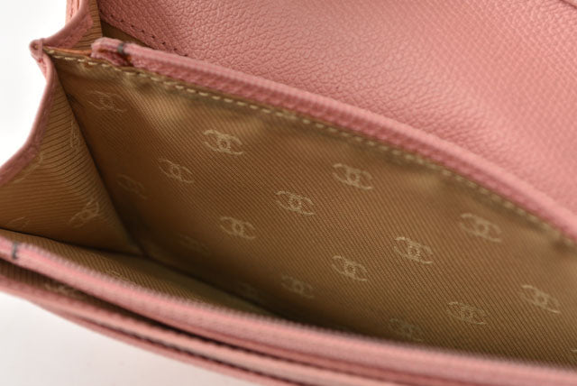 Top Quality Chanel Leather Long Wallet in Excellent Condition