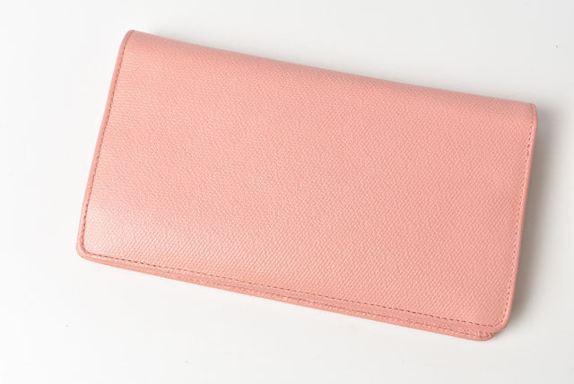 Top Quality Chanel Leather Long Wallet in Excellent Condition