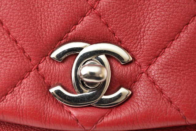 Top Quality Chanel Leather Chain Shoulder Bag