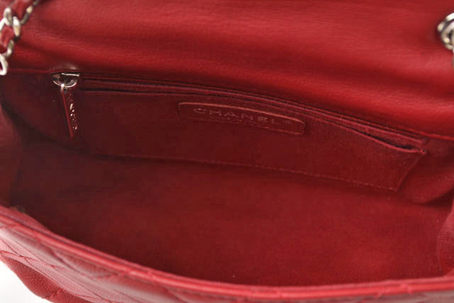 Top Quality Chanel Leather Chain Shoulder Bag