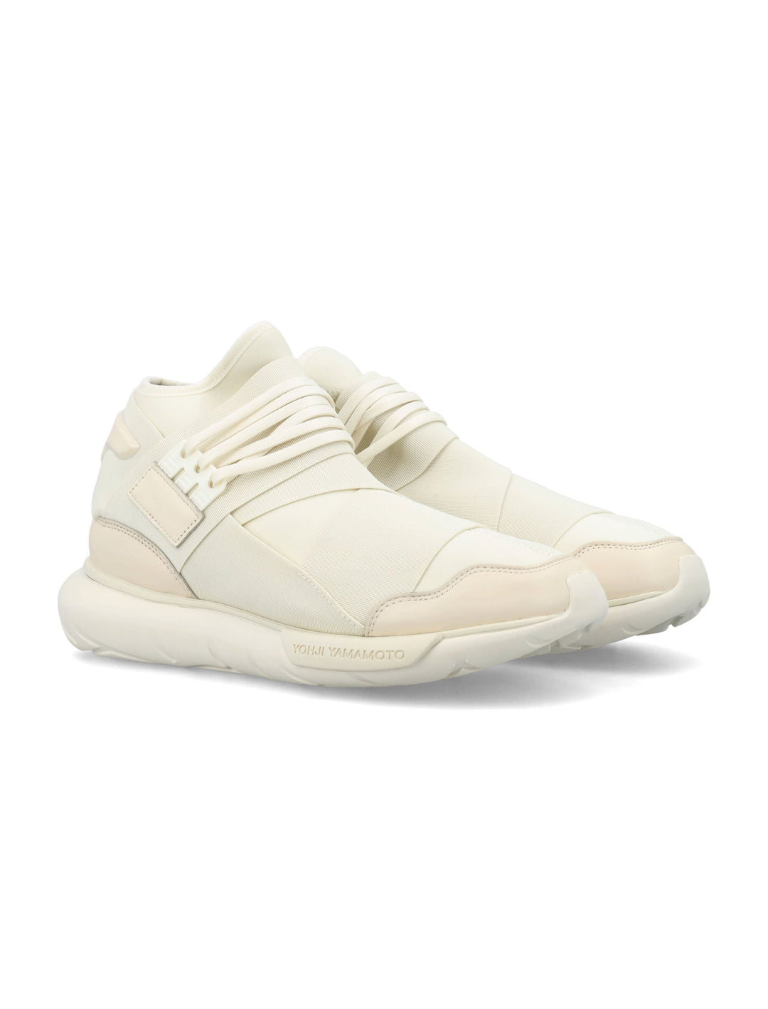 QASA SNEAKERS