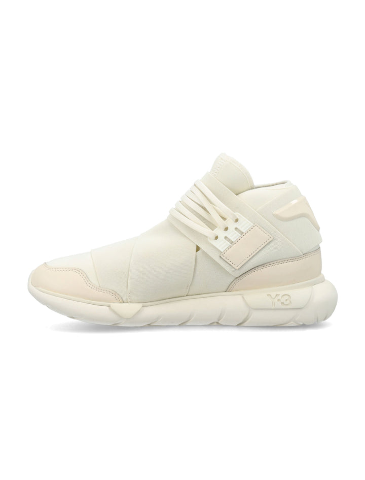 QASA SNEAKERS