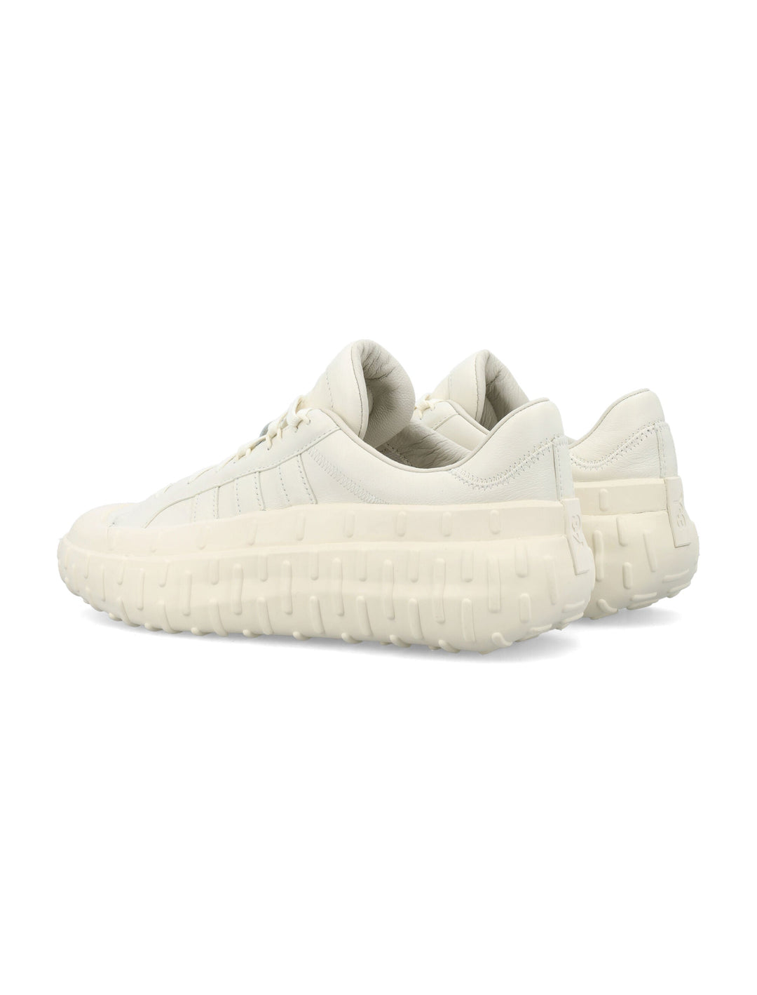 GR.1P SNEAKER