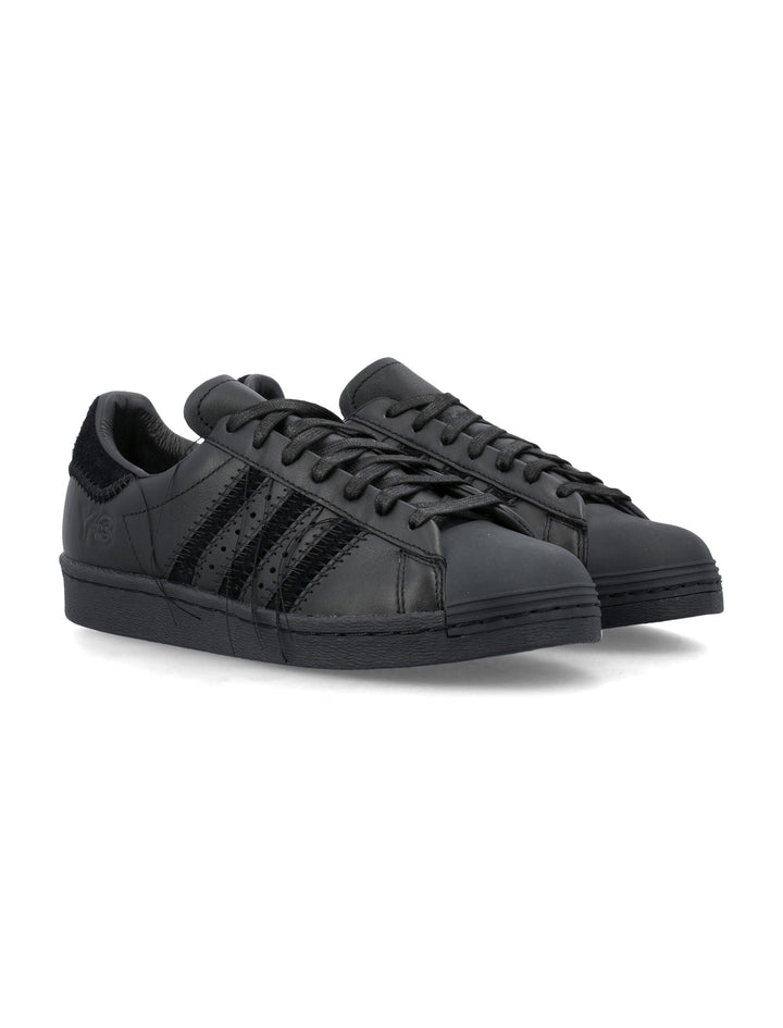 SUPERSTAR