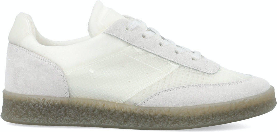 LOW-TOP SNEAKER