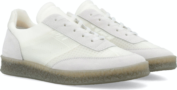 LOW-TOP SNEAKER