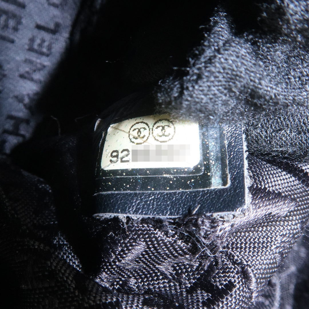 Top Quality Chanel Chocolate Bar Caviar Skin Boston Bag Black A26135