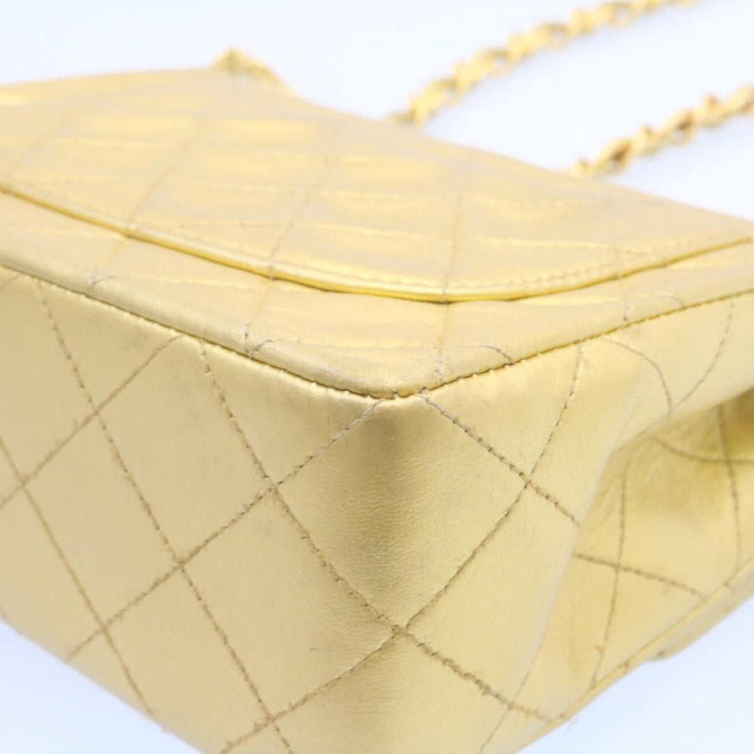 Top Quality Chanel Matelasse Chain New Shoulder Bag Leather Gold CC Auth 25305A