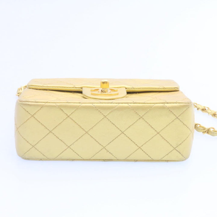 Top Quality Chanel Matelasse Chain New Shoulder Bag Leather Gold CC Auth 25305A