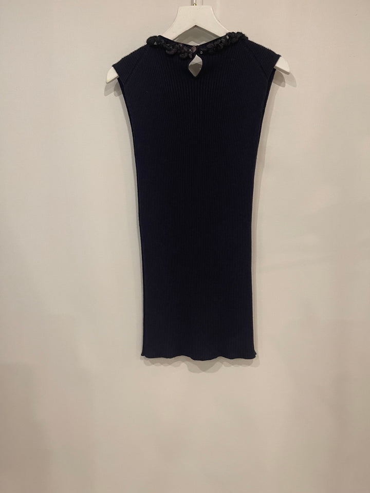 Top Quality Chanel Purple Cashmere Silk Blend Sleeveless Top with Stone-Embellished Collar Size FR 40 (UK 12)