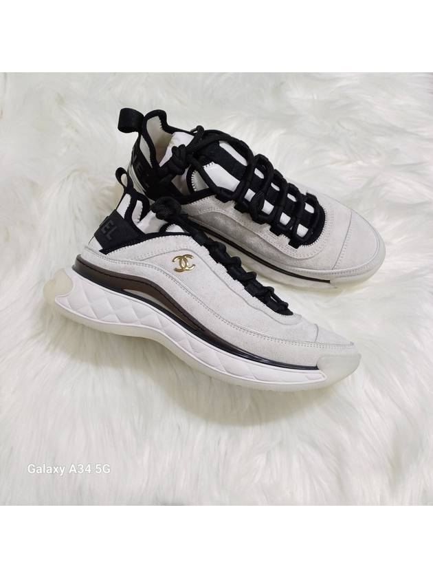 Logo Mixed Fibers Suede Low Top Sneakers White Chanel