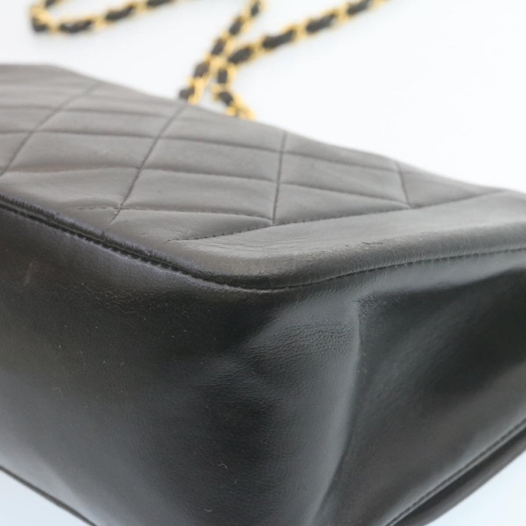 Top Quality Chanel Chain Turn Lock Diana Matelasse Shoulder Bag Lamb Skin Black Auth 28470A