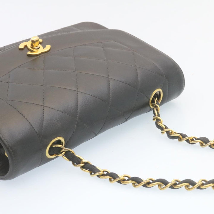 Top Quality Chanel Chain Turn Lock Diana Matelasse Shoulder Bag Lamb Skin Black Auth 28470A