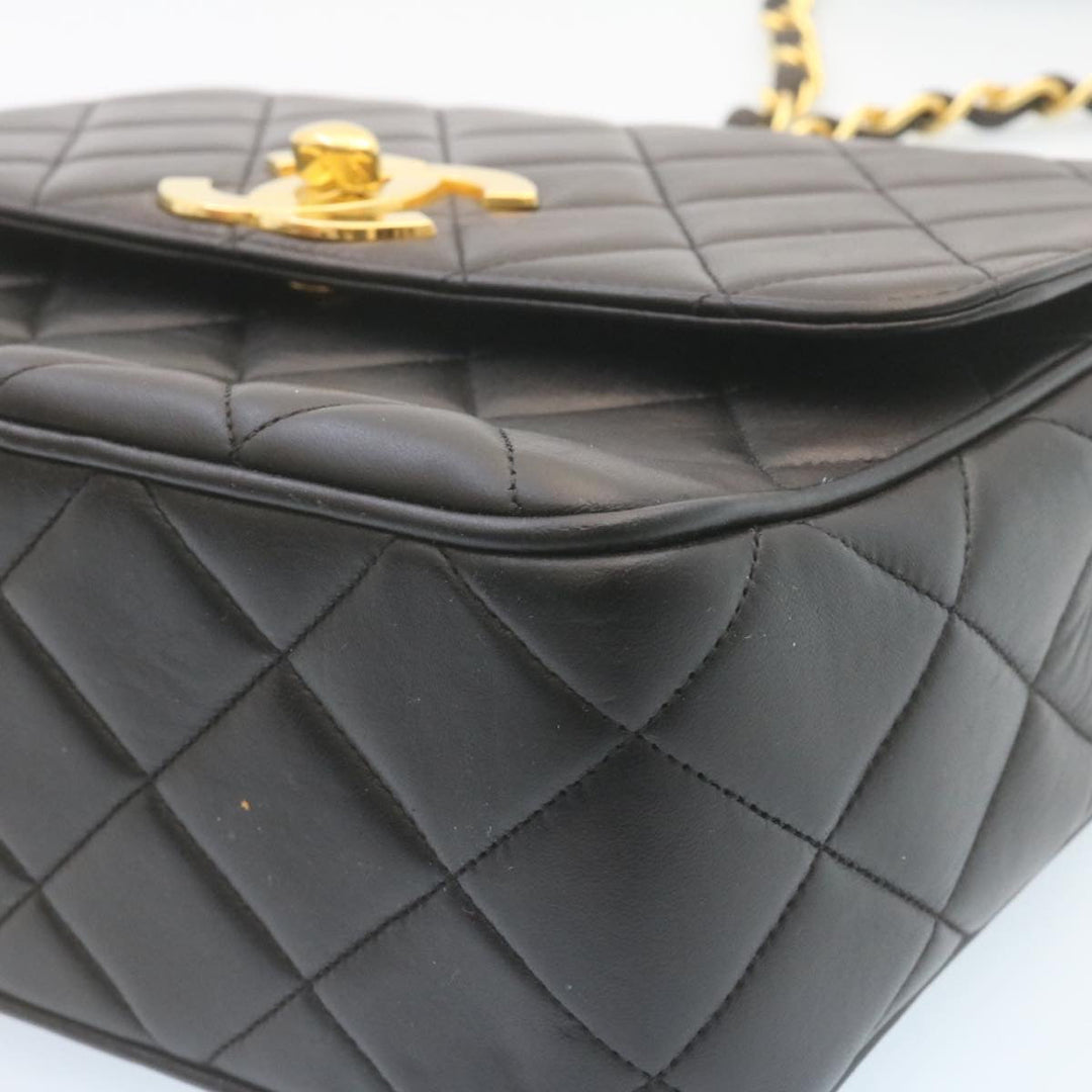 Top Quality Chanel Matelasse Chain New Shoulder Bag Lamb Skin Black Gold CC Auth 28632A