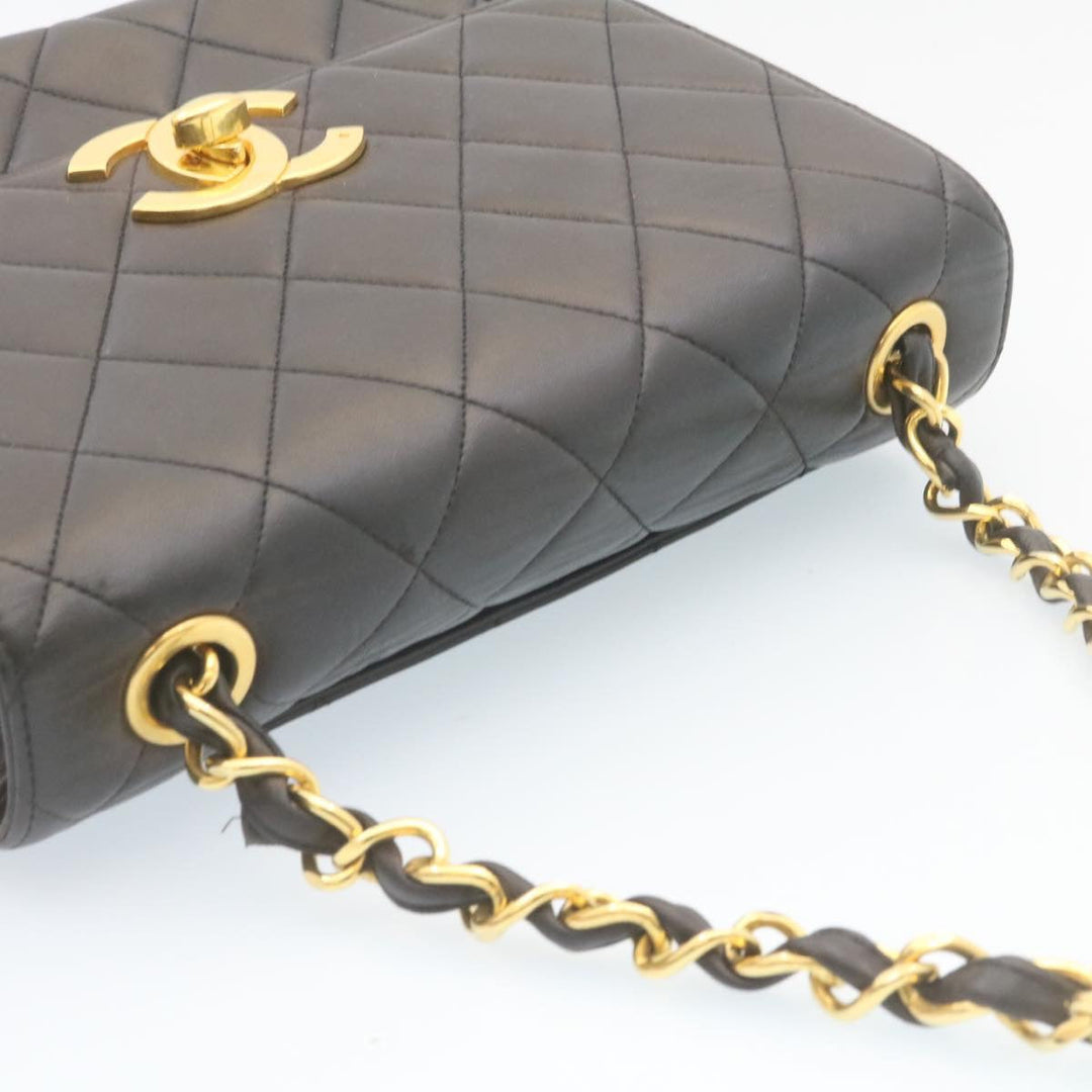Top Quality Chanel Matelasse Chain New Shoulder Bag Lamb Skin Black Gold CC Auth 28632A
