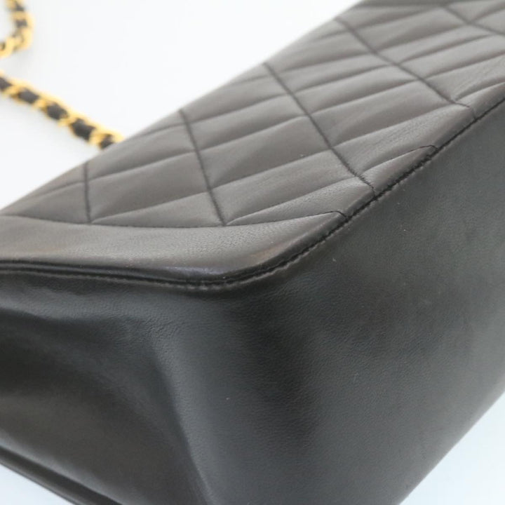 Top Quality Chanel Chain Turn Lock Diana Matelasse Shoulder Bag Lamb Skin Black Auth 28643A
