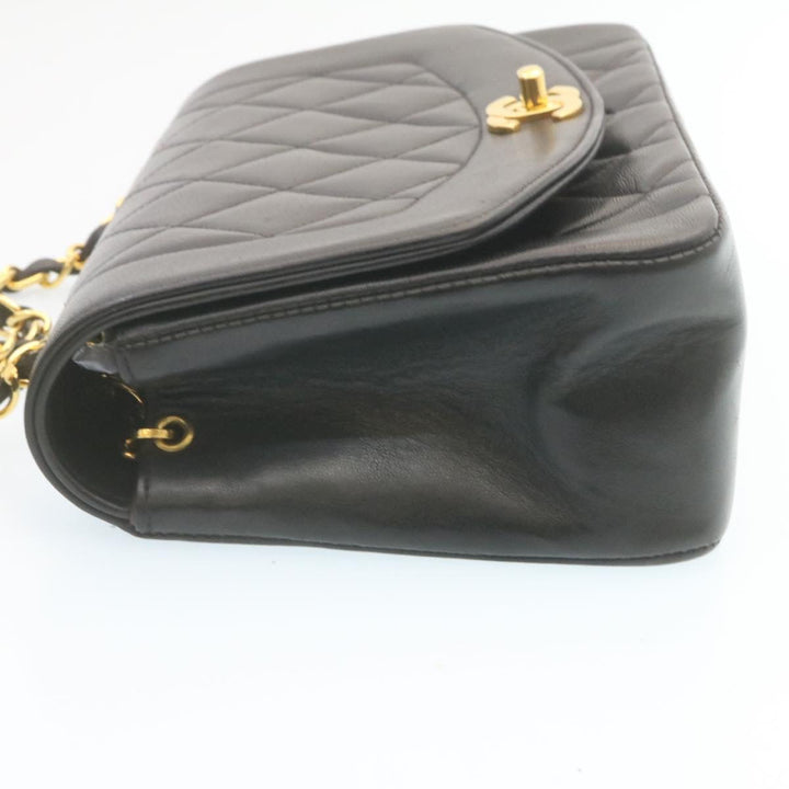 Top Quality Chanel Chain Turn Lock Diana Matelasse Shoulder Bag Lamb Skin Black Auth 28643A
