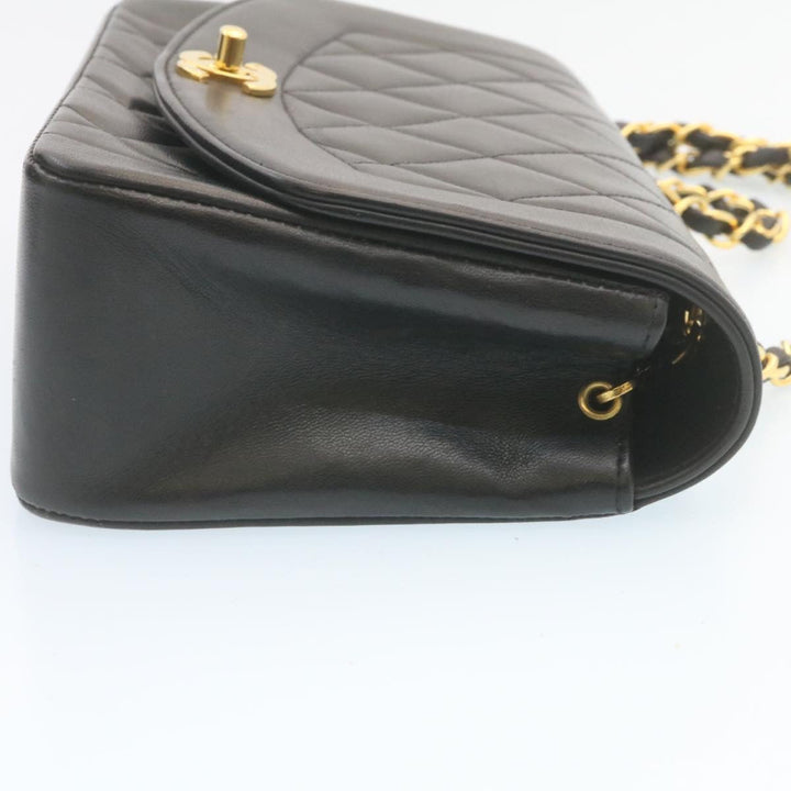 Top Quality Chanel Chain Turn Lock Diana Matelasse Shoulder Bag Lamb Skin Black Auth 28643A