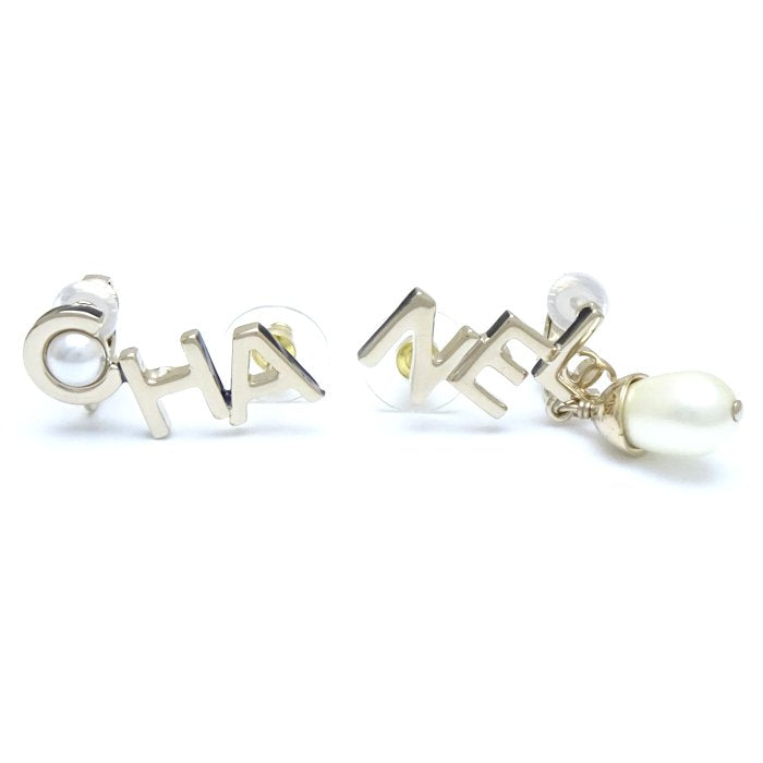Top Quality Chanel Logo Earrings A22K Gold Plated