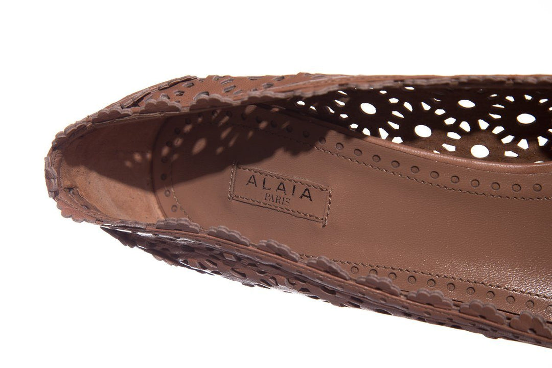 Alaïa Mauve Lace Cut-Out Round-Toe Pumps SZ 40.5
