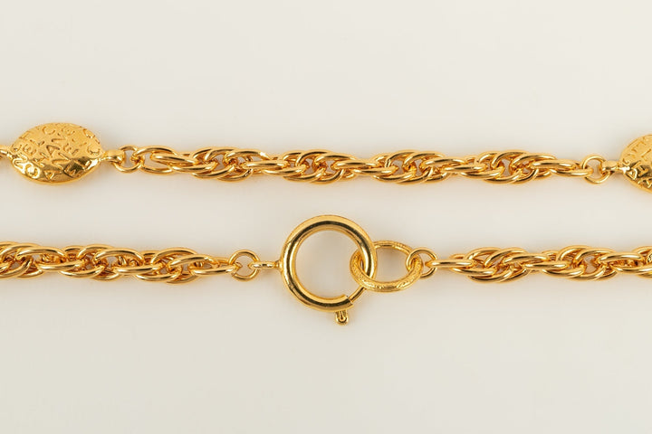 Collier / sautoir en m√©tal dor√© Chanel