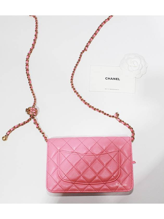 CC Logo Chain Leather Cross Bag Pink Chanel