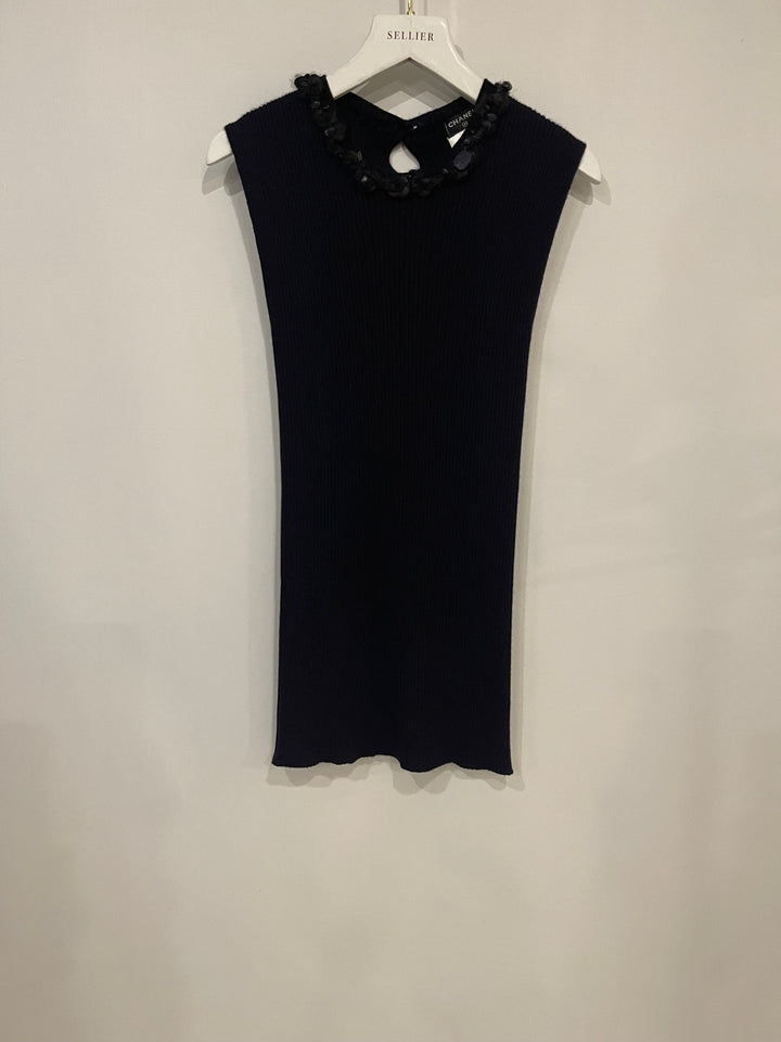 Top Quality Chanel Purple Cashmere Silk Blend Sleeveless Top with Stone-Embellished Collar Size FR 40 (UK 12)
