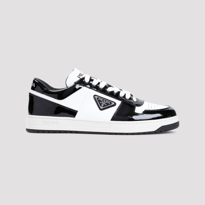 LACE-UP SHOES