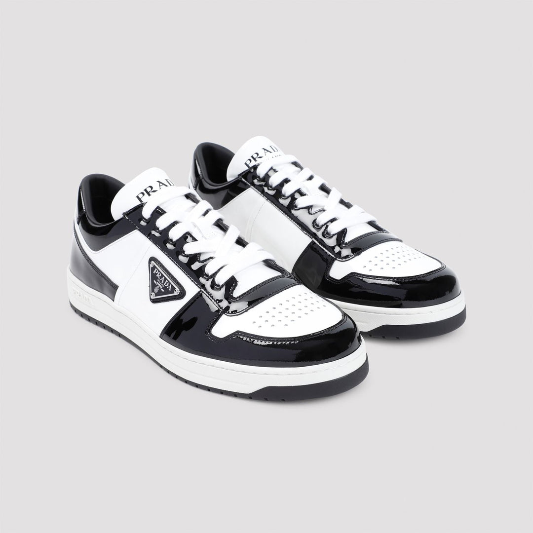 LACE-UP SHOES