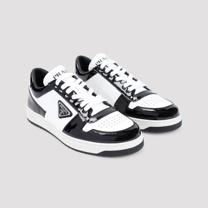 LACE-UP SHOES